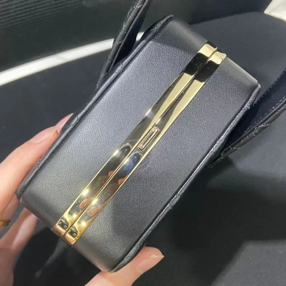 Chanel Women Pre-Loved Bag Very Good Condition